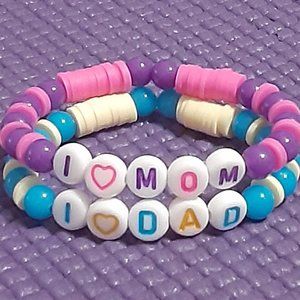 I ❤️ MOM & I ❤️ DAD Wristbands